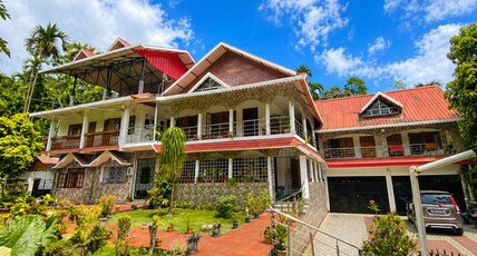 Thulung Shared Nature Stay With Swimming Pool | 1BR |FF  By Homeyhuts Room Type - Thulung Homestay | 1br By homeyhuts