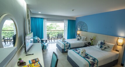 Peach Hill Hotel & Resort Room Type - Deluxe Room