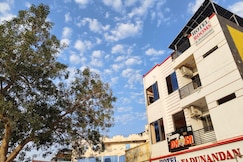 HOTEL YADUNANDAN