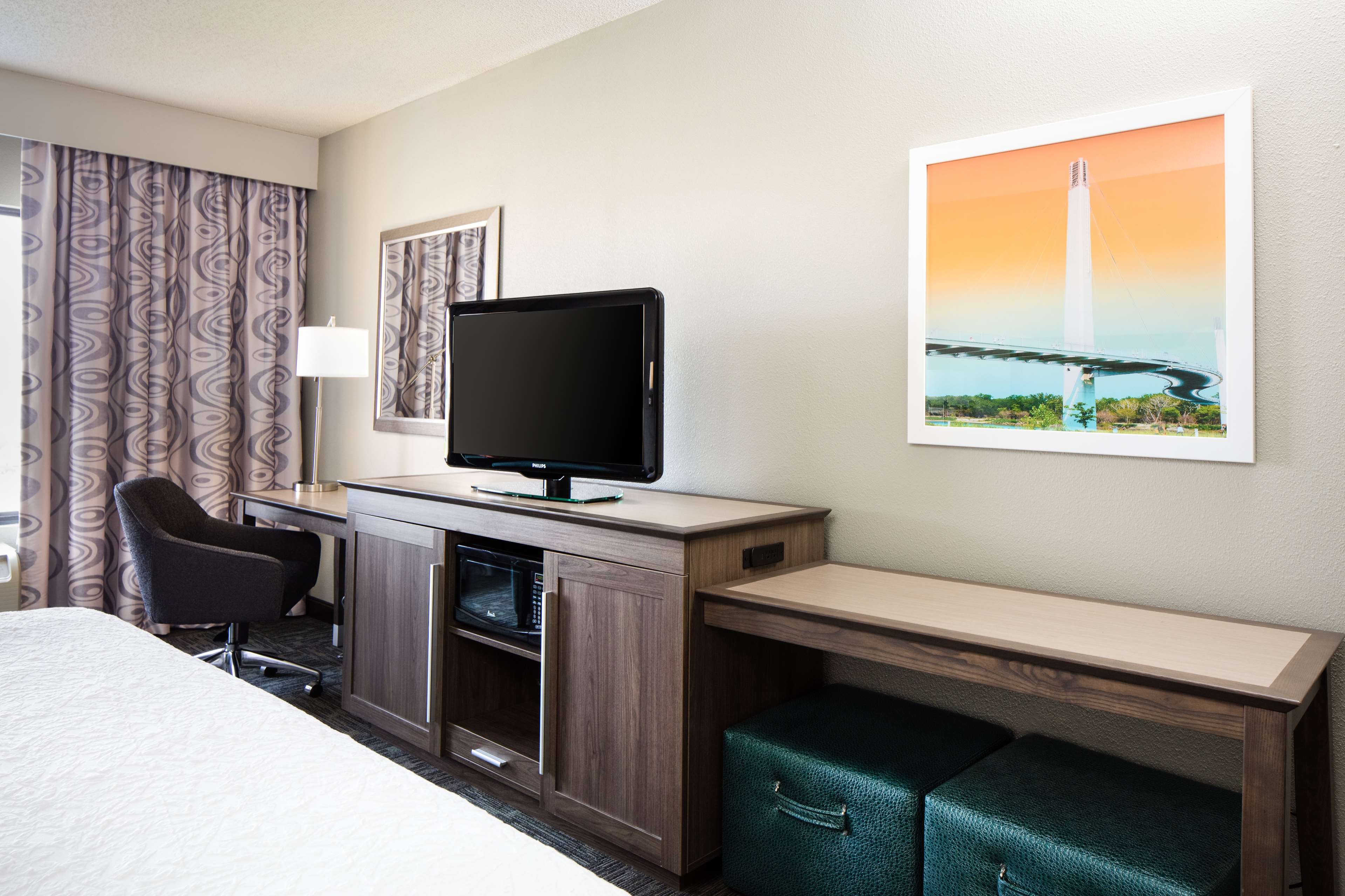 Hampton Inn Council Bluffs - Tap to explore photos
