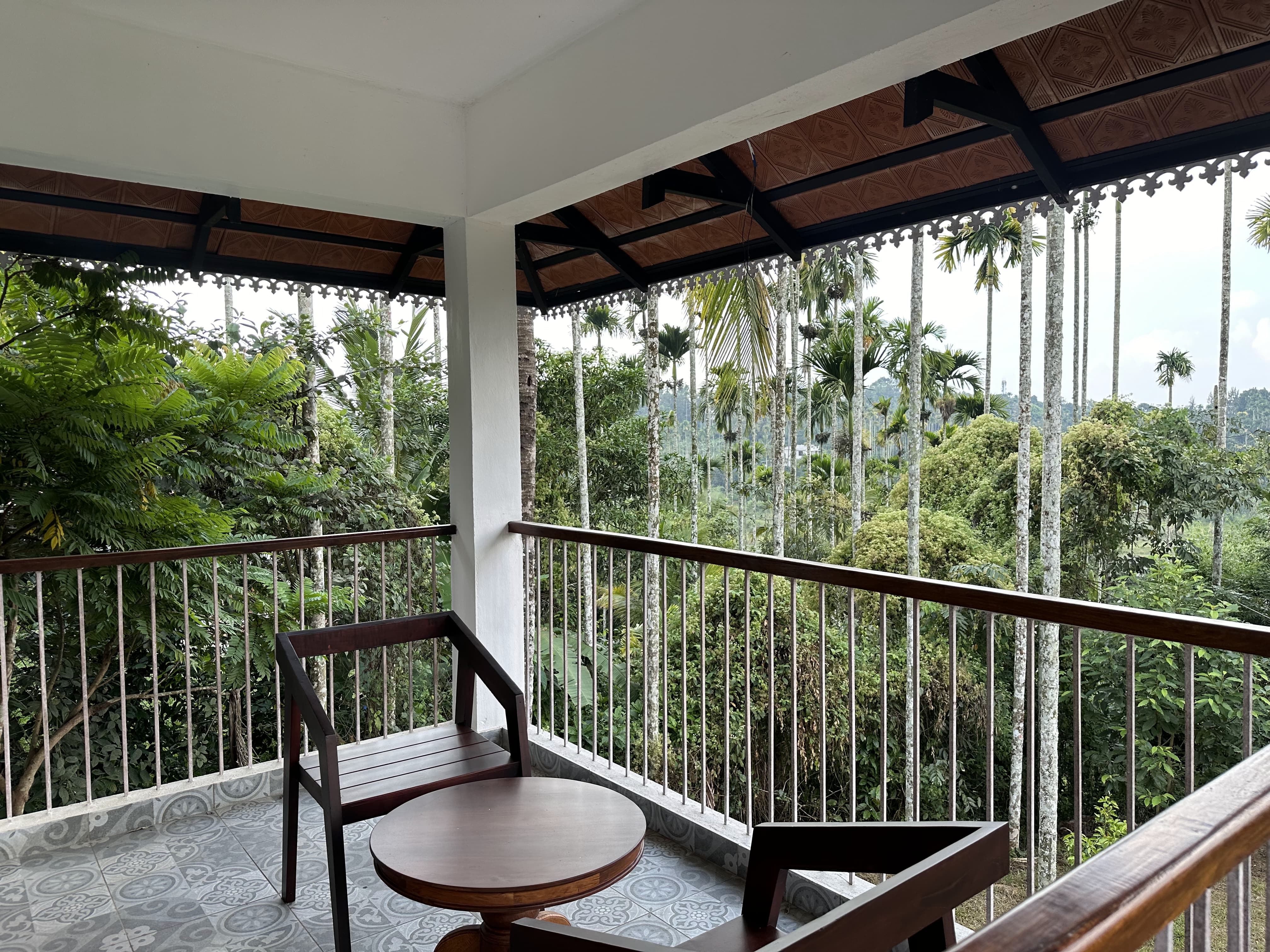 Ananda Homestay - Tap to explore photos