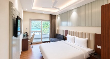 Dwelling Hills Room Type - Mountain View Balcony Room (Minus 03rd floor)