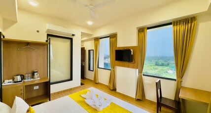 De Glance Udaipur Room Type - Executive King Room