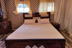 AURA resort and Restaurant