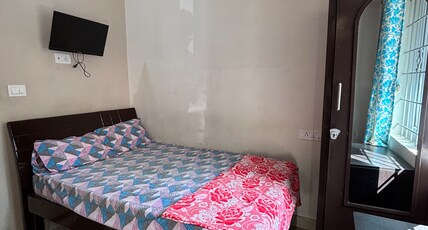 Home Suite Hotel Room Type - queen size Bed