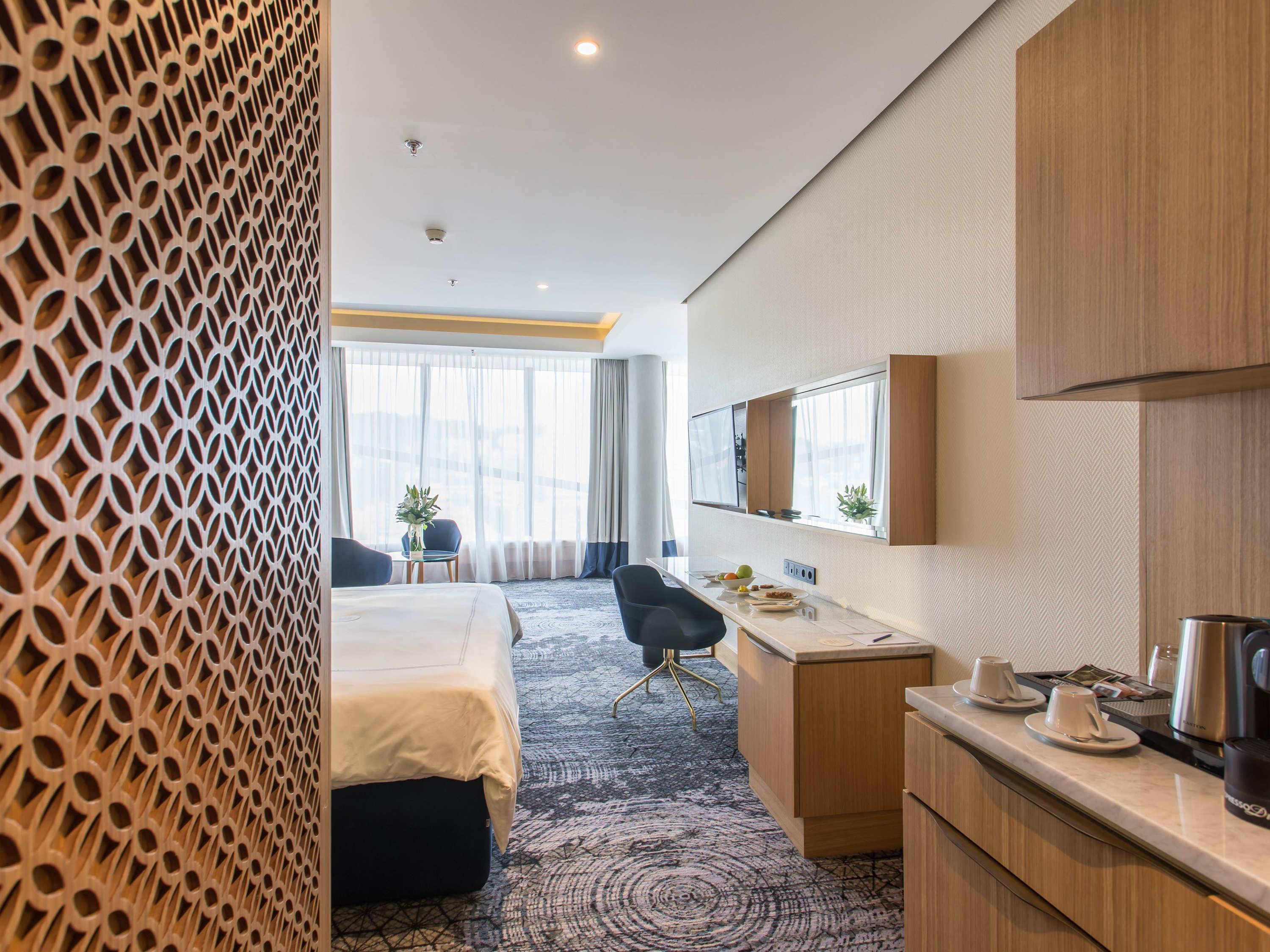 Swissotel Sarajevo - Tap to explore photos