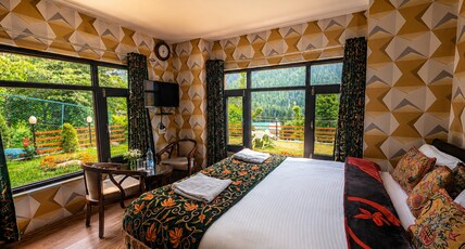 Hotel Queens Park Room Type - Deluxe Room
