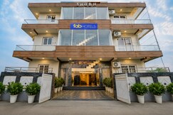 FabHotel Shubh Residency