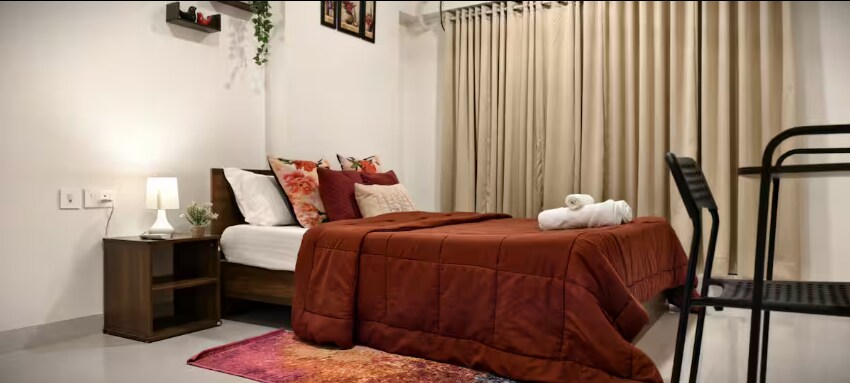 Airy, Modern & Higher Floor 2bhk nr Airport & BKC - Tap to explore photos