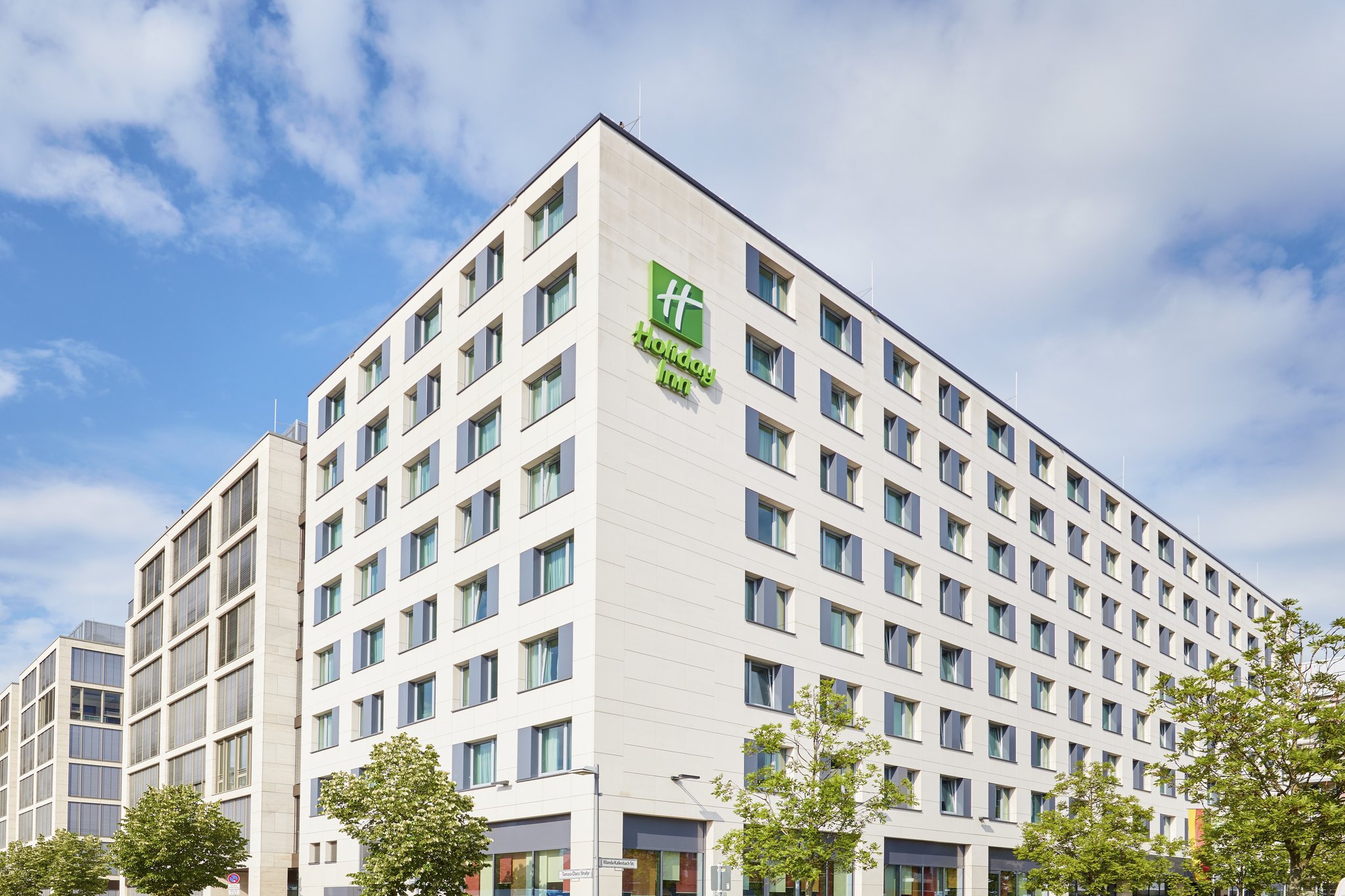 Holiday Inn BERLIN - CITY EAST SIDE - Tap to explore photos