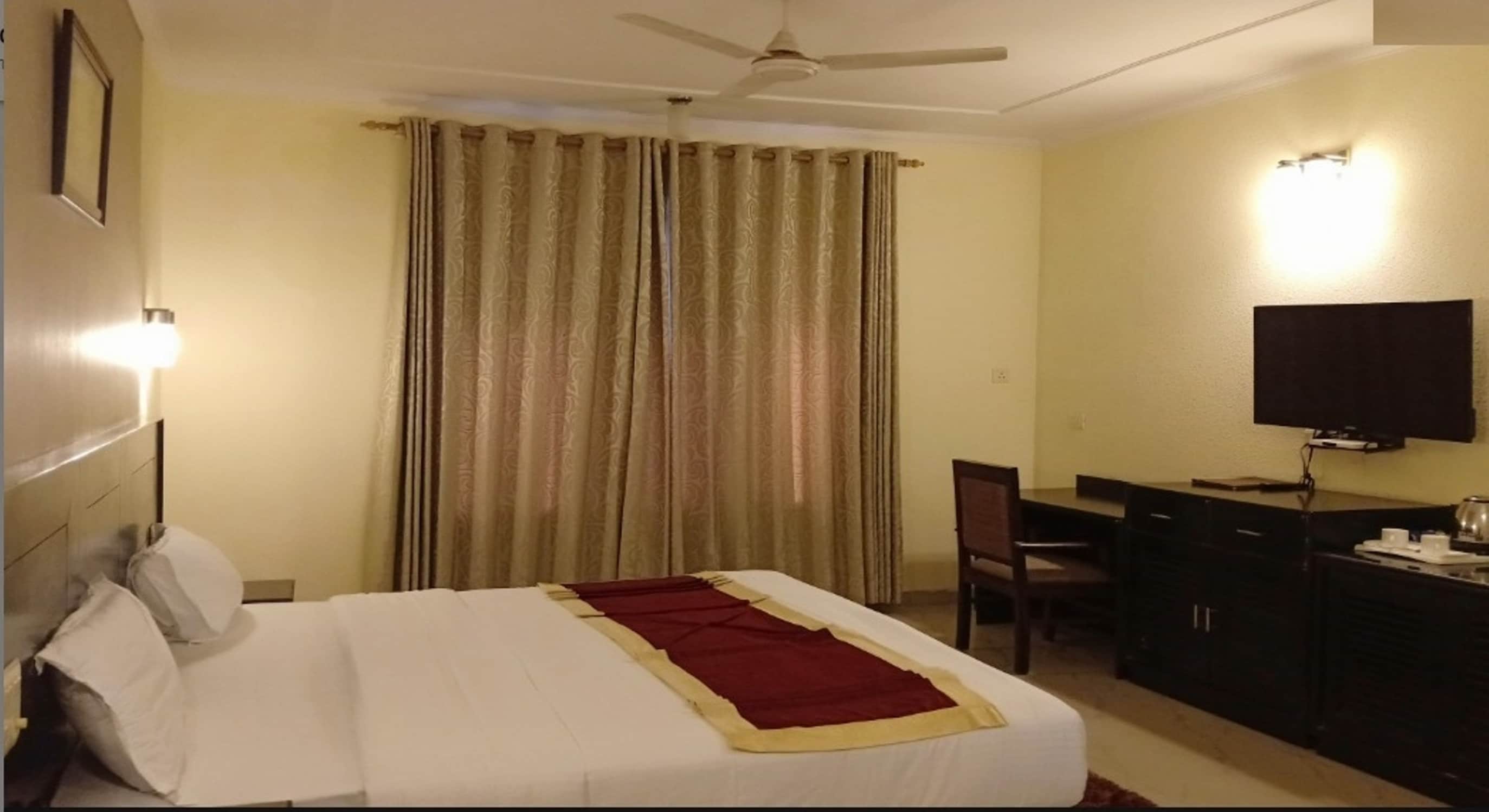 Hotel Uday Residency (Opp Radha Swami Satsang Beas) - Tap to explore photos