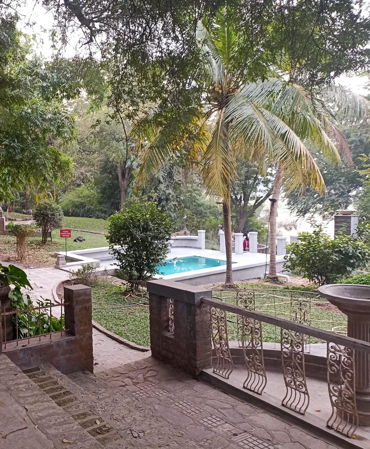 Misriote Farm Stay | Rooms & Caretaker - Tap to explore photos