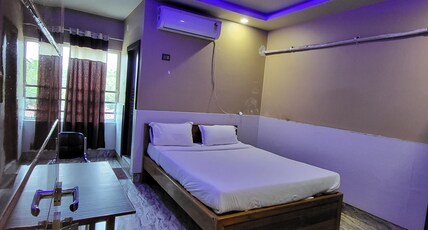 HOTEL NAHAR Room Type - DELUXE AC