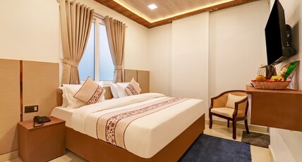 Golden Key Rohini Near Rohini Sec 18-19 Metro Room Type - Deluxe Room with Free WiFi, AC & 24-Hour Service Golden Key Rohini Near Rohini Sec 18-19 Metro Room Type - Deluxe Room with Free WiFi, AC & 24-Hour Service