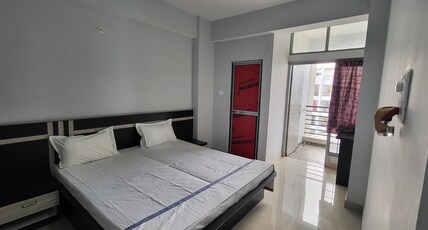 Skyview Studio Apartment 2km from Airport Room Type - Room No 601A