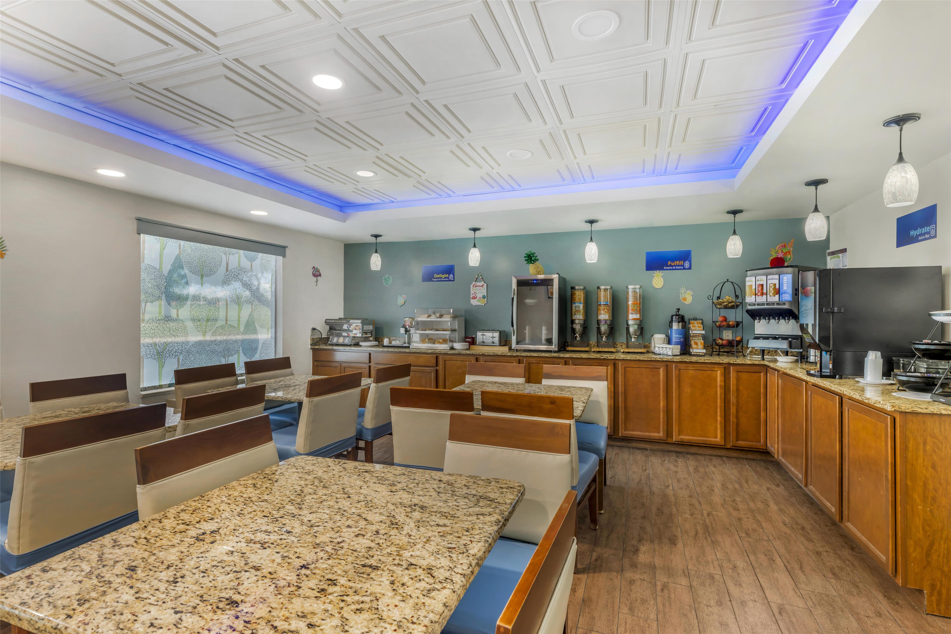 Best Western Joliet Inn & Suites - Tap to explore photos