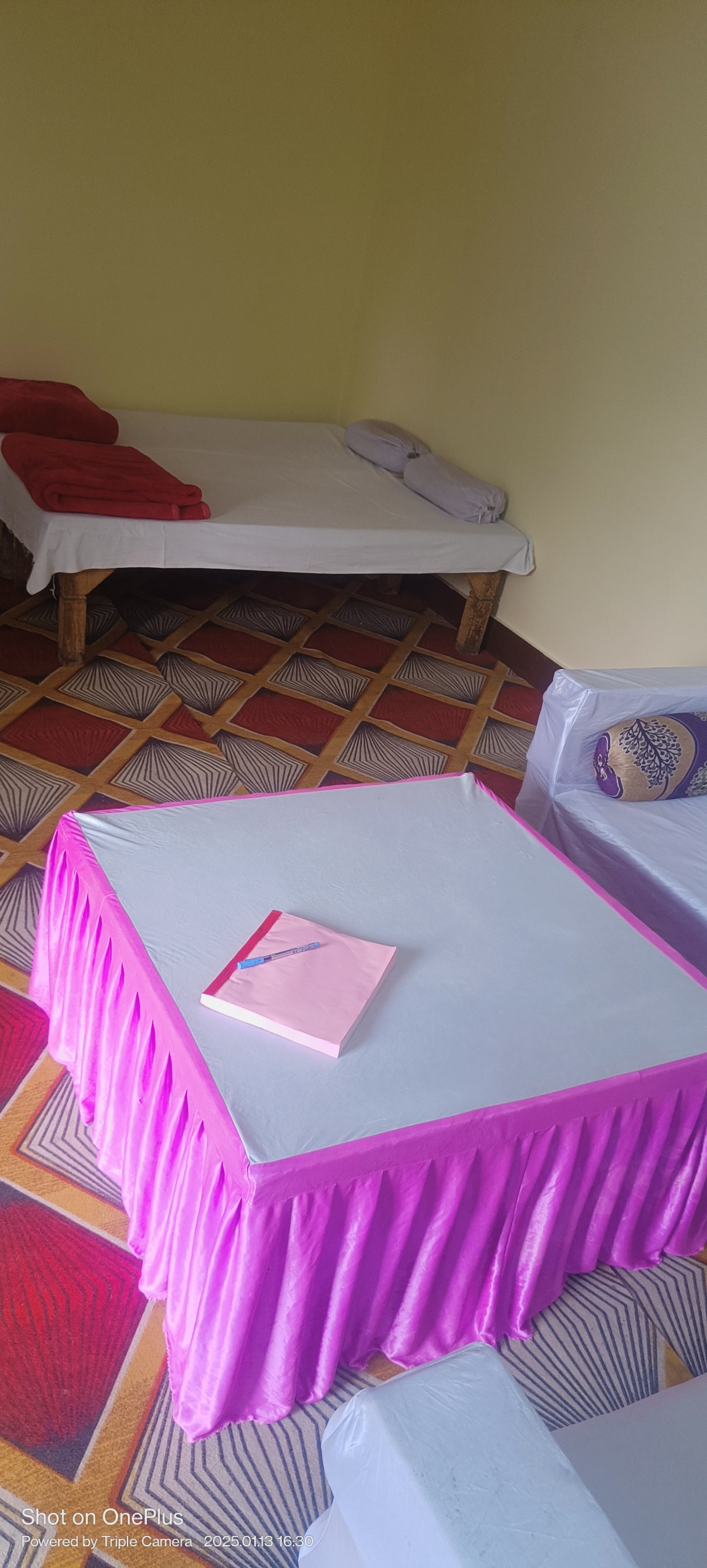Savaran Guest House - Tap to explore photos