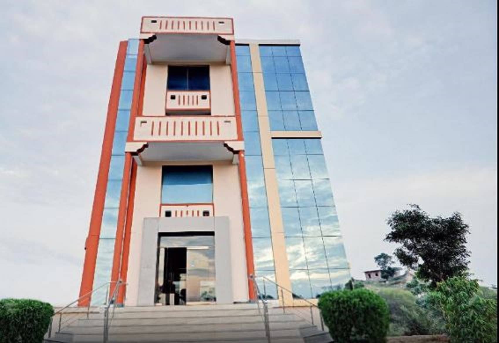 Hotel Aravali - Tap to explore photos