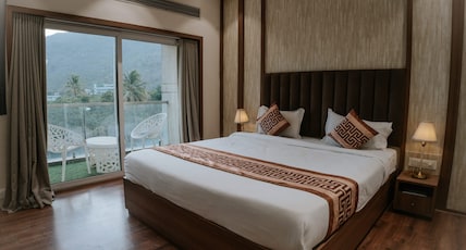 Hotel Asopalav Room Type - Deluxe Room Hotel Asopalav Room Type - Deluxe Room