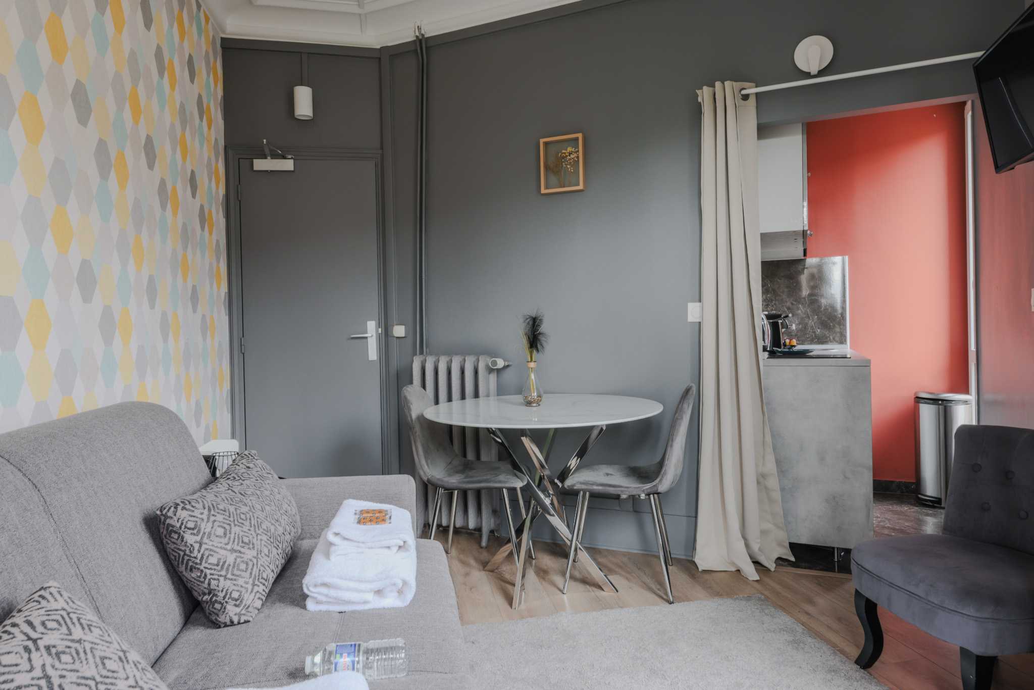 Chic 2P Studio by Canal Saint-Martin Stylish & Central - Tap to explore photos