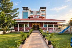 Rooms of Bhigwan - Suyash Palace And Lodge