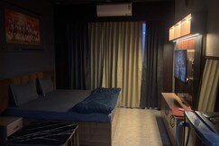 Urban Excape 10 Hours A Day Gaur City Centre