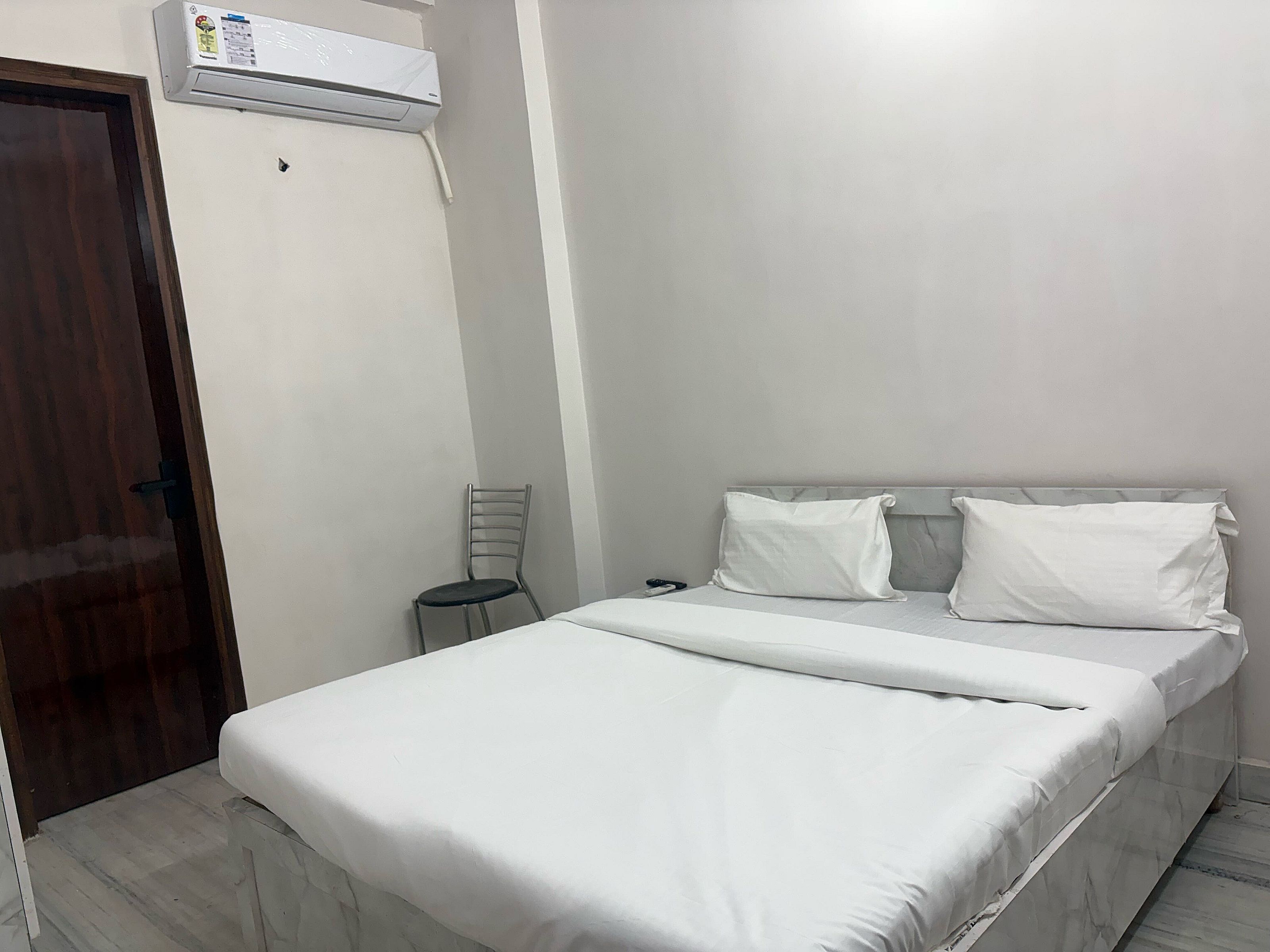 Hotel O Green Lotus Stays - Tap to explore photos