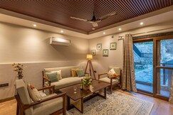 StayVista at Villa AnVira by GTV Estate