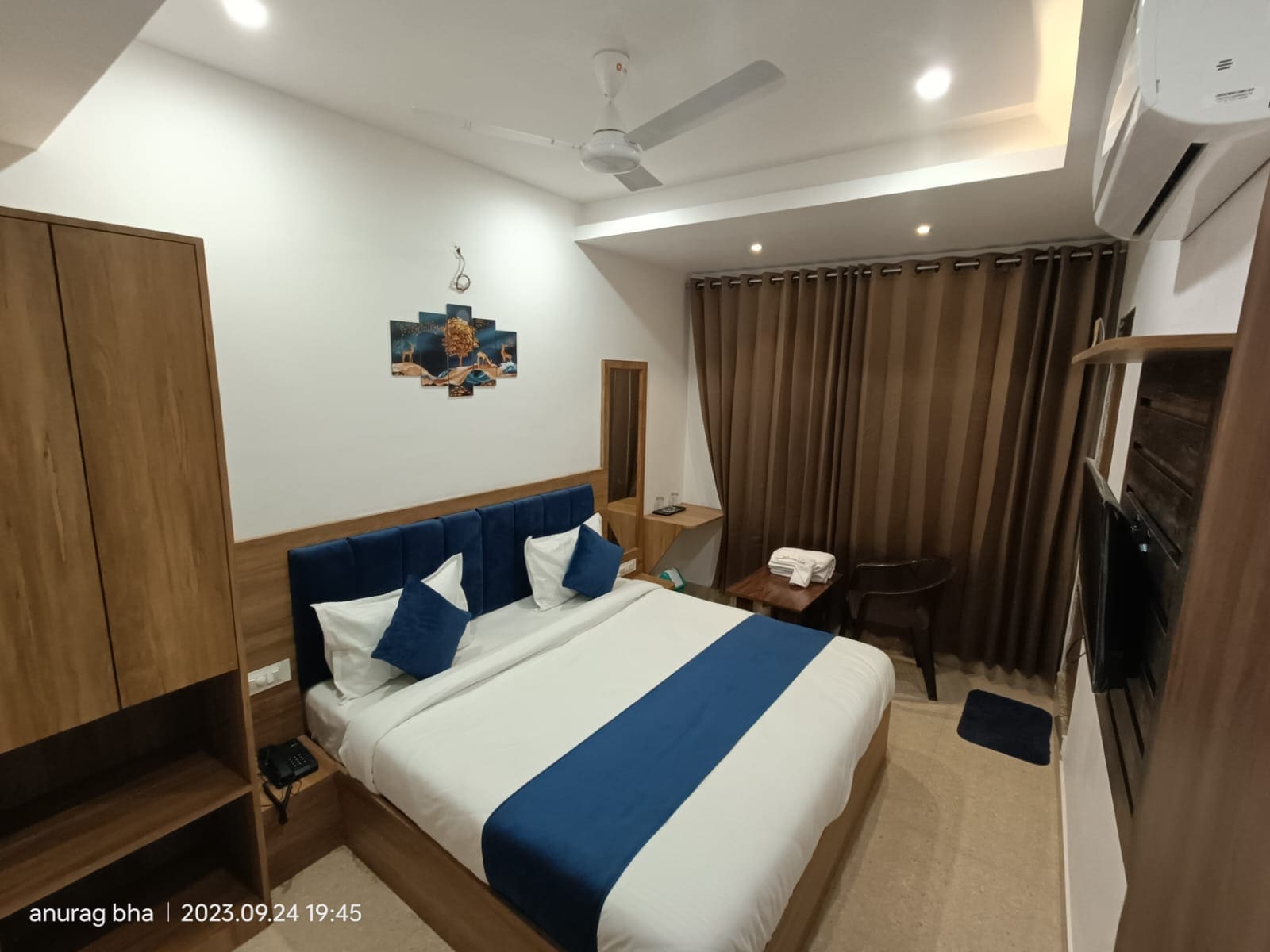 Hotel Raas Inn - Tap to explore photos