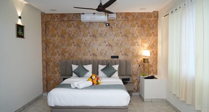 Hotel Airport Transit Room Type - Deluxe Room
