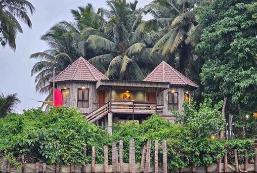 redmoon island resort