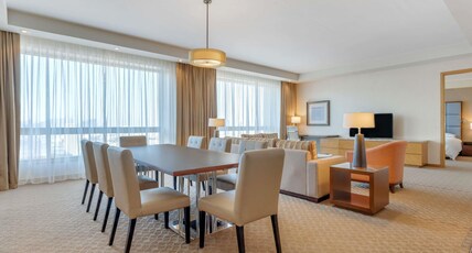 Swissotel Al Ghurair Dubai Room Type - Family Suite