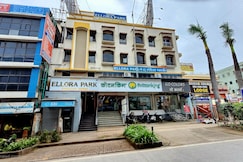 HOTEL ELLORA PARK