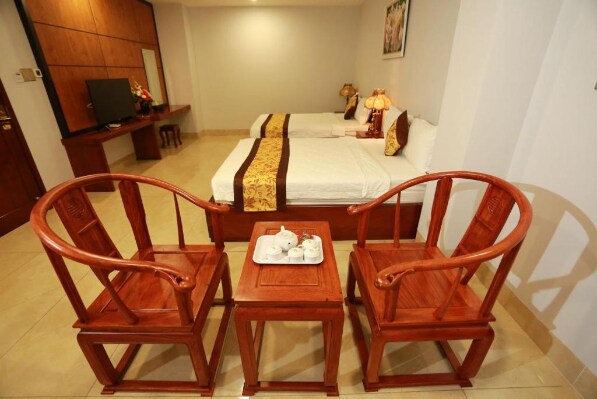 Thanh Tai Hotel 2 - Tap to explore photos