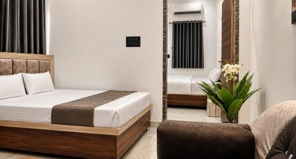 kiran residency & hotel Room Type - Suite