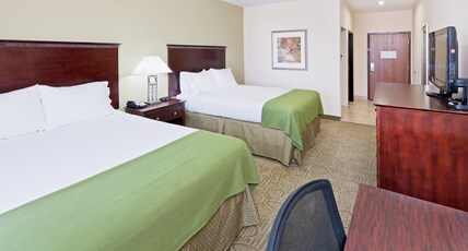 Holiday Inn Express Hotel & Suites Brownfield, an IHG Hotel Room Type - 2 Queen Standard