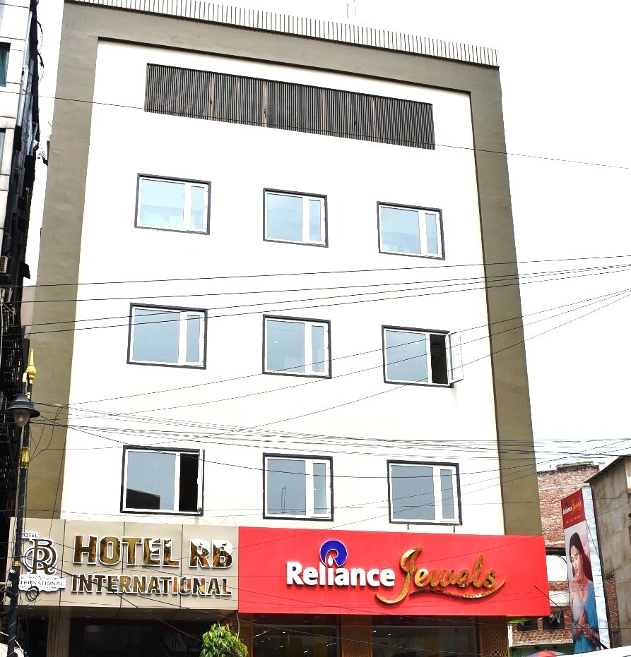 Hotel RB INTERNATIONAL - Tap to explore photos