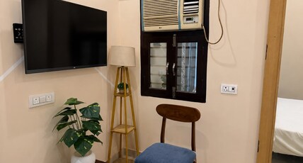 Drip Inn Homestay | AKTU Room Type - Drip Inn Homestay | AKTU