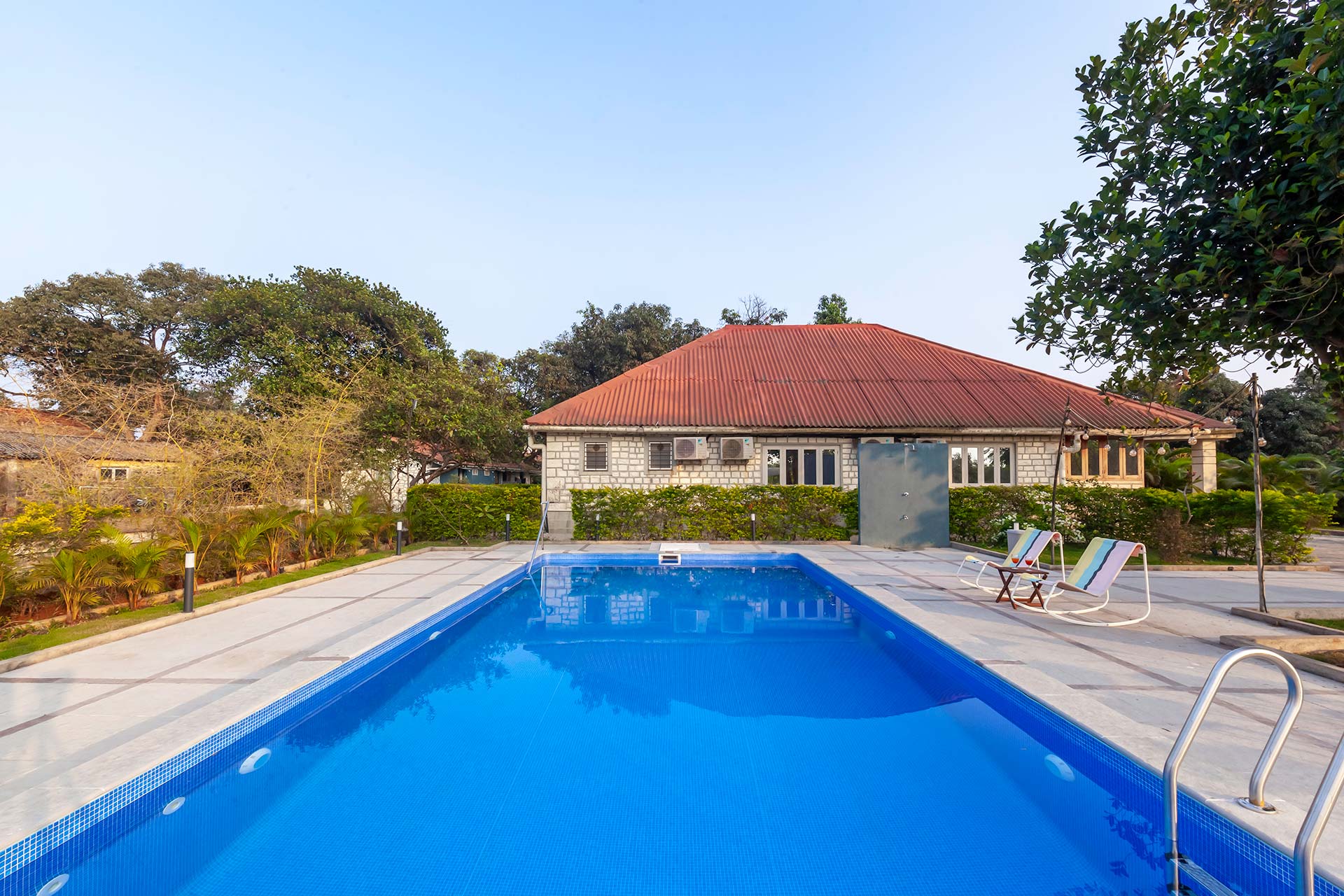 StayVista at 3 Rooms @ Villa Aangan - Tap to explore photos