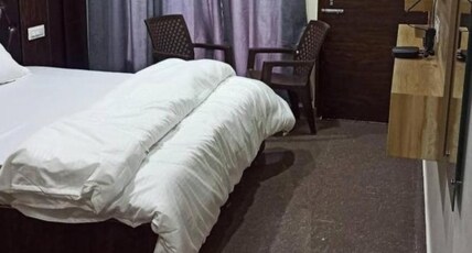 The Shloka Badrinath By StayApart Room Type - Double Room