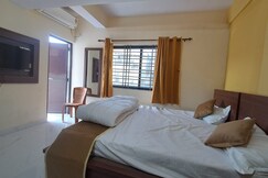 Keshav Inn Hotel And Banquet