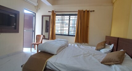 Keshav Inn Hotel And Banquet Room Type - Standard Room