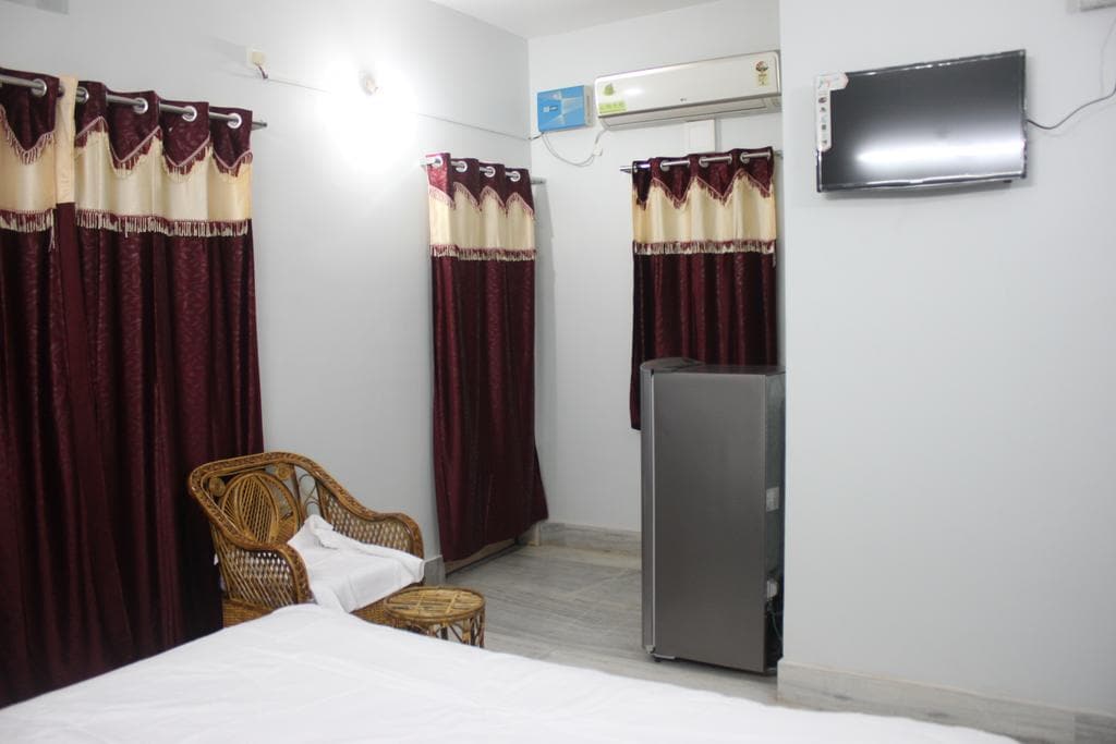 DEEPANTAR RESIDENCY - Tap to explore photos