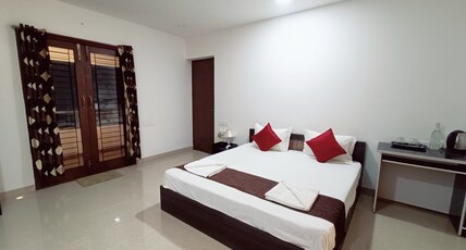 Ramya Residency Porur Room Type - Deluxe Double Room
