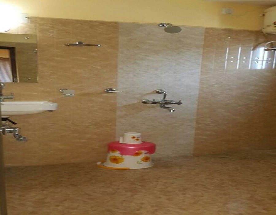 Hotel Lord Shiva - Tap to explore photos