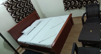 Sai Swastik Home stay, Hampi Room Type - Luxury Bedroom 4