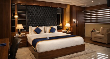 BLUE DIAMOND Room Type - Superior Executive Suite with Bathtub