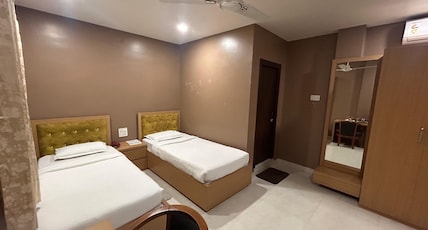 Hotel Tangsa Room Type - Semi-Deluxe (Twin bed) Hotel Tangsa Room Type - Semi-Deluxe (Twin bed)
