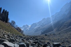 Khan guest house in Himalaya