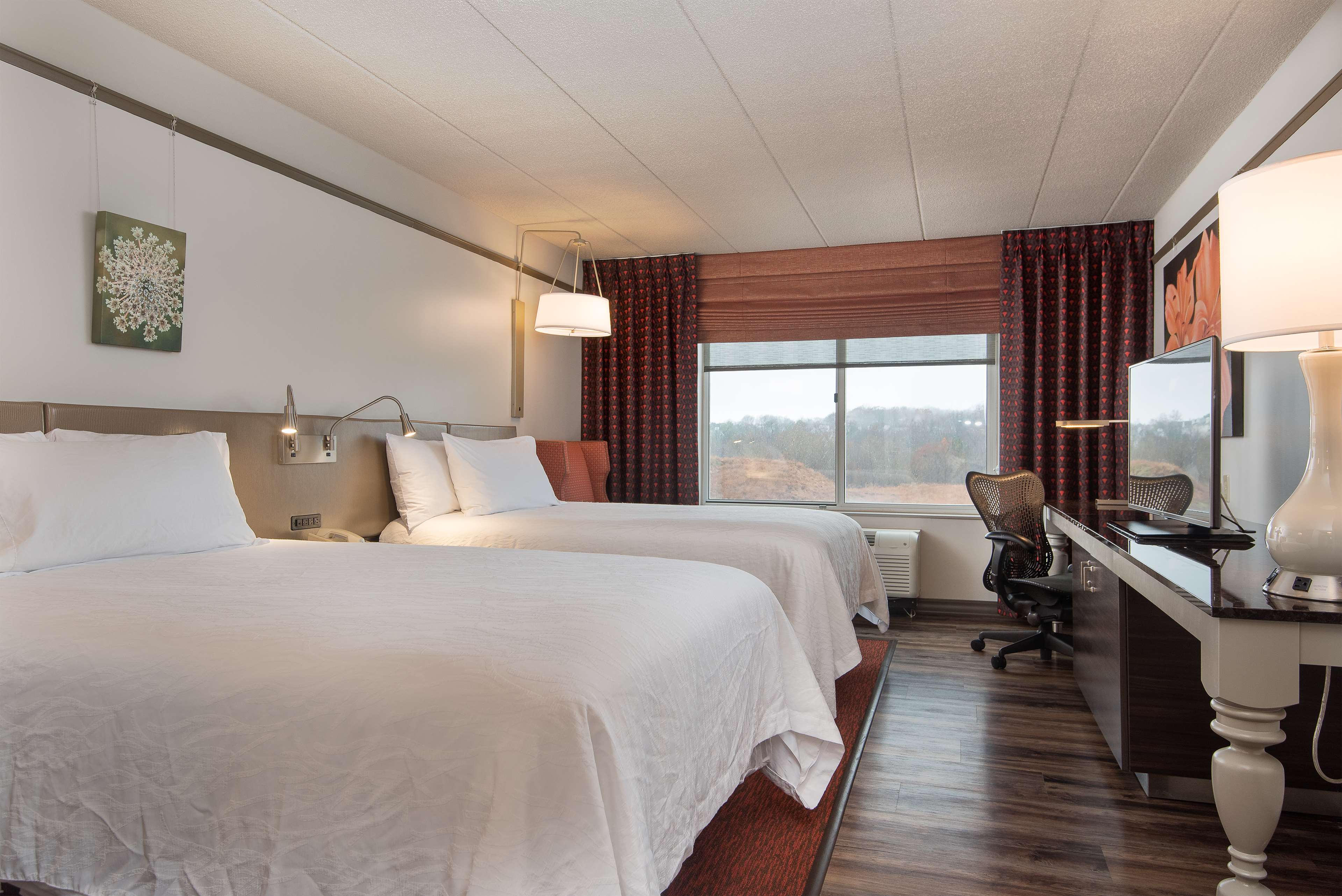 Hilton Garden Inn Owings Mills - Tap to explore photos